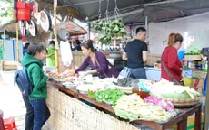 Trải nghiệm “không gian của bánh” tại đêm hoa đăng Ninh Kiều