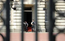 Vụ tấn công bên ngoài Cung điện Buckingham: Bắt nghi phạm thứ hai