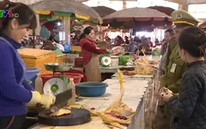 Khó kiểm soát mua bán gia cầm tại các chợ cửa khẩu Móng Cái