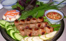 Đặc sắc bún cá sứa, nem nướng ở thành phố biển Nha Trang