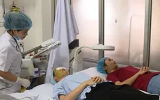 Da đen sạm, bong tróc vì sử dụng mỹ phẩm làm trắng siêu tốc