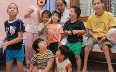 Đoàn Phật giáo Ấn Độ thăm và tặng quà nạn nhân chất độc da cam