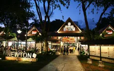 Trung tâm ẩm thực đường phố ở Singapore