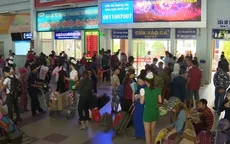 Người dân bắt đầu rời TP.HCM về quê ăn Tết