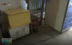 Người dân Sóc Trăng liều mình sống trong căn nhà bị nghiêng