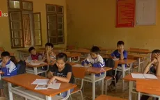 Nỗ lực dạy và học ở vùng lũ Phù Yên