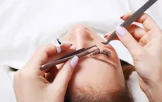 Cảnh báo nguy cơ khi gắn mi giả, nối mi