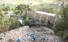 Núi rác khổng lồ, bốc mùi hôi thối giữa khu danh thắng núi Bà Đen