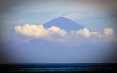 Indonesia: Thiên đường du lịch Bali lo sợ núi lửa phun trào