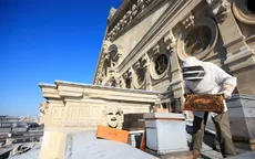 Nuôi ong trên mái nhà tại Paris, Pháp