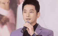 Park Shi Hoo cúi đầu xin lỗi vì scandal cưỡng dâm tai tiếng