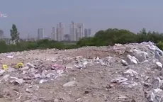 Đổ trộm phế thải vật liệu xây dựng giữa khu dân cư
