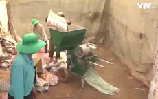 Nông dân chế tạo máy biến phế phẩm thành phân hữu cơ