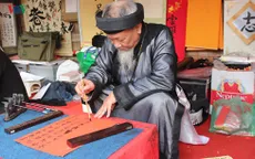 Xin chữ - Cho chữ đầu năm hay Mua - Bán chữ?