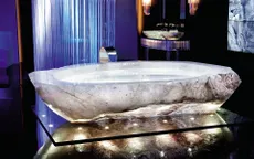 Bồn tắm triệu đô của giới nhà giàu ở Dubai