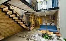 Nhà 46m2 của giảng viên trẻ ở Hà Nội được ca ngợi trên báo ngoại