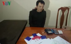 Cảnh sát giao thông truy đuổi kẻ buôn hồng phiến