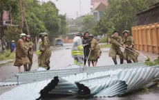Hà Tĩnh: Ngổn ngang nơi tâm bão số 10 đổ bộ