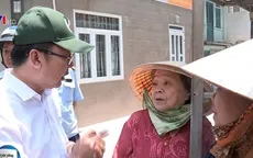 Chủ tịch quận 1 gặp gỡ, lắng nghe người dân về phố hàng rong