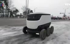 Độc đáo robot đưa cơm