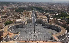 Dạo chơi vòng quanh thành Rome trên xe Vespa cổ