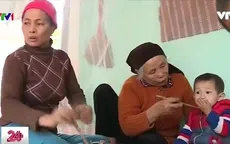 Thanh Hóa: Người dân mắc màn ăn cơm để tránh ruồi từ bãi rác