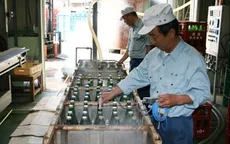 Quy trình chưng cất rượu truyền thống trên 500 năm tuổi của Nhật Bản