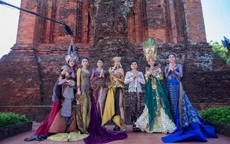 Thí sinh Hoa hậu Hữu nghị ASEAN khoe dáng với trang phục truyền thống