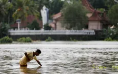Sri Lanka gấp rút sơ tán người dân khỏi khu vực bão lũ