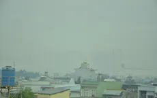Sương mù dày đặc bao phủ TP.HCM