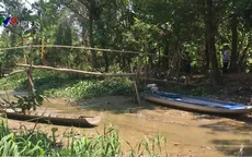 Khắc phục sự cố tràn bùn ra kênh thủy lợi tại Cần Thơ