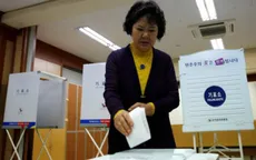 Người dân Hàn Quốc đi bầu cử, ông Moon Jae-in dẫn đầu với 38% ủng hộ