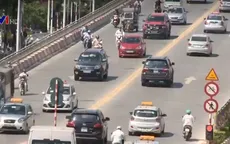 Có nên cấm taxi vào những tuyến phố trong giờ cao điểm?
