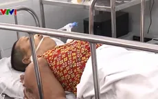 Thầy cúng đánh bầm dập để trừ tà, 2 chị em phải nhập viện