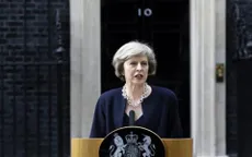 Thủ tướng Anh Theresa May dẫn đầu trước bầu cử