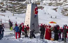 Ông già Noel thi leo ống khói tại giải vô địch ở Thụy Sĩ