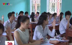Thầy trò vùng cao vượt khó ôn thi Toán trắc nghiệm THPT quốc gia