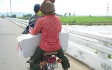 Thuốc lá lậu ồ ạt tuồn vào Việt Nam