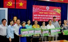 Lãnh đạo TP.HCM thăm hỏi, chúc Tết các gia đình khó khăn