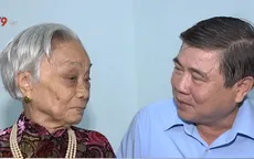 Lãnh đạo TP.HCM thăm Bà mẹ Việt Nam anh hùng