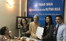 TP.HCM: Trao tặng nhà cho NSND Huỳnh Nga