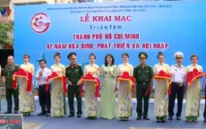 Khai mạc triển lãm ảnh TP.HCM 42 năm hòa bình, phát triển và hội nhập