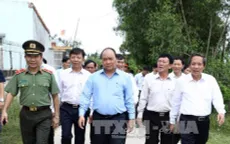 Thủ tướng thăm xã bị ảnh hưởng bởi sự cố môi trường biển