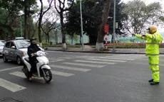 Hà Nội: Tước phù hiệu trên 2.200 xe vi phạm trong 1 tháng