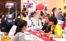 Sôi nổi Ngày hội giáo dục Đại học Pháp 2017