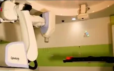 Hệ thống xạ trị bằng robot Cyberknife giúp loại bỏ các khối u não