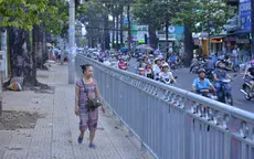TP.HCM: Lắp rào chắn vỉa hè quanh Bệnh viện Chợ Rẫy
