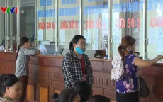 Lùi thời điểm áp viện phí mới cho người không có BHYT