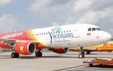 Máy bay quay đầu lại TP.HCM vì hành khách khó thở