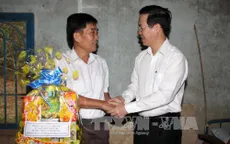 Đồng chí Võ Văn Thưởng chúc Tết gia đình cán bộ tuyên giáo, nhạc sĩ